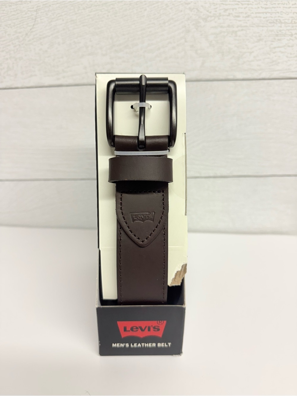 Levi's Dark Brown Leather Men's Belt with Gunmetal Buckle XL 42-44 NWT